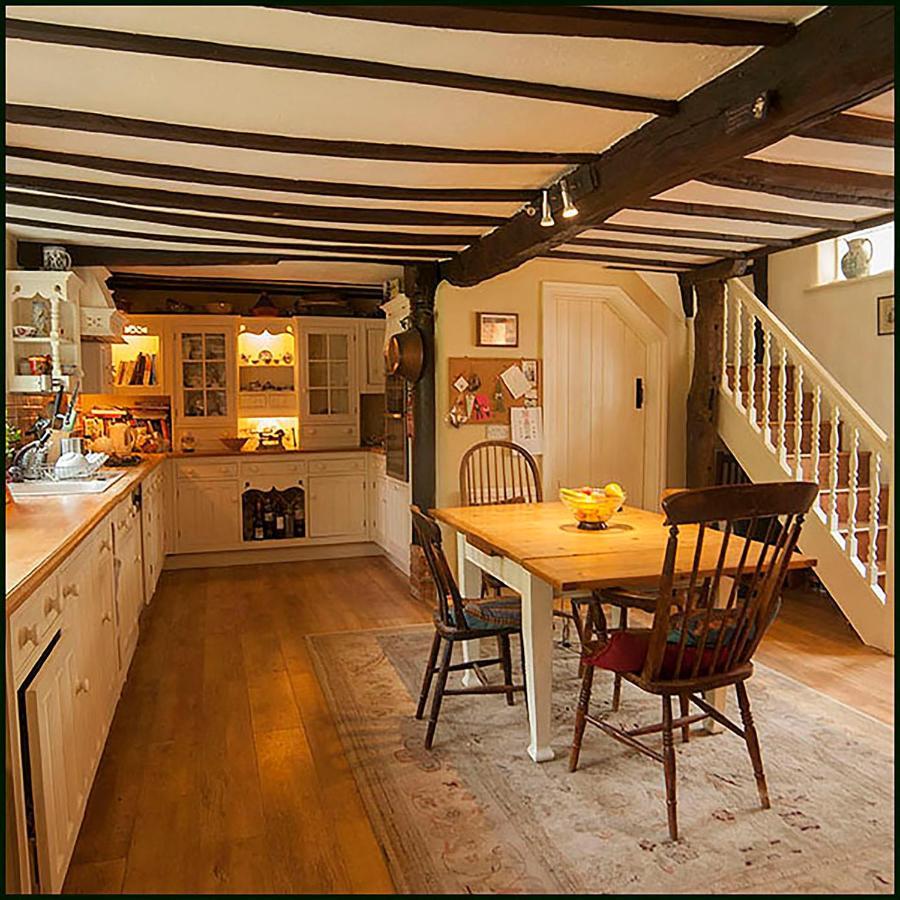 The Old Stables B&B Winslow Екстер'єр фото