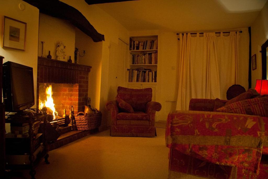 The Old Stables B&B Winslow Екстер'єр фото